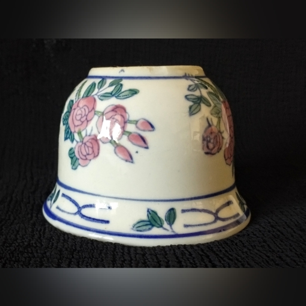 Vintage Pink & Blue Chinoiserie Small Porcelain Planter / Jardiniere - Picture 4 of 8
